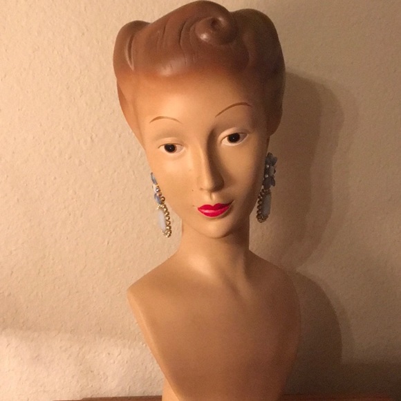 Earring - Picture 2 of 2